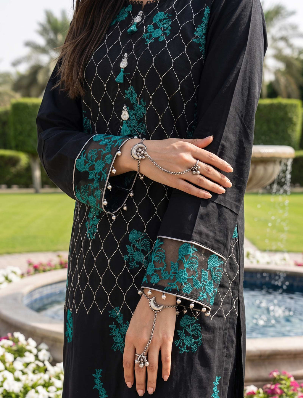 Peacock Noir 3 Piece Unstitched Embroidered Cotton Lawn