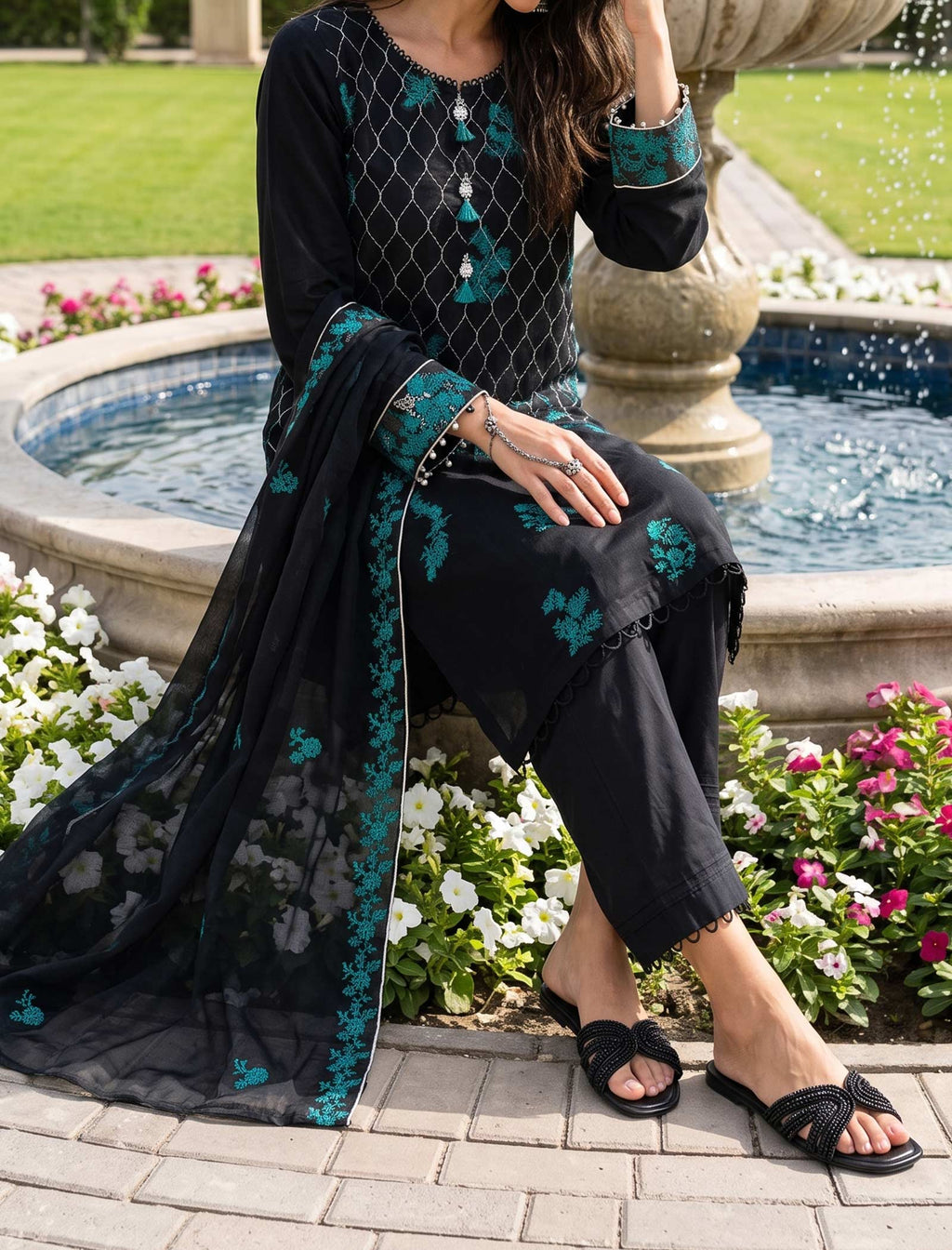Peacock Noir 3 Piece Unstitched Embroidered Cotton Lawn