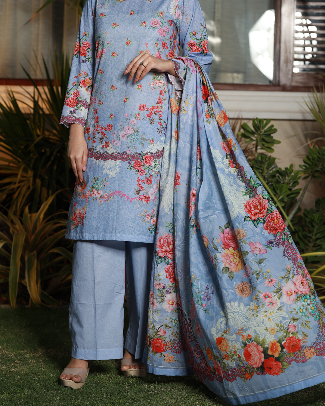 Dreamy Meadow  Lawn Digital Print 3 Piece Unstitched Suit