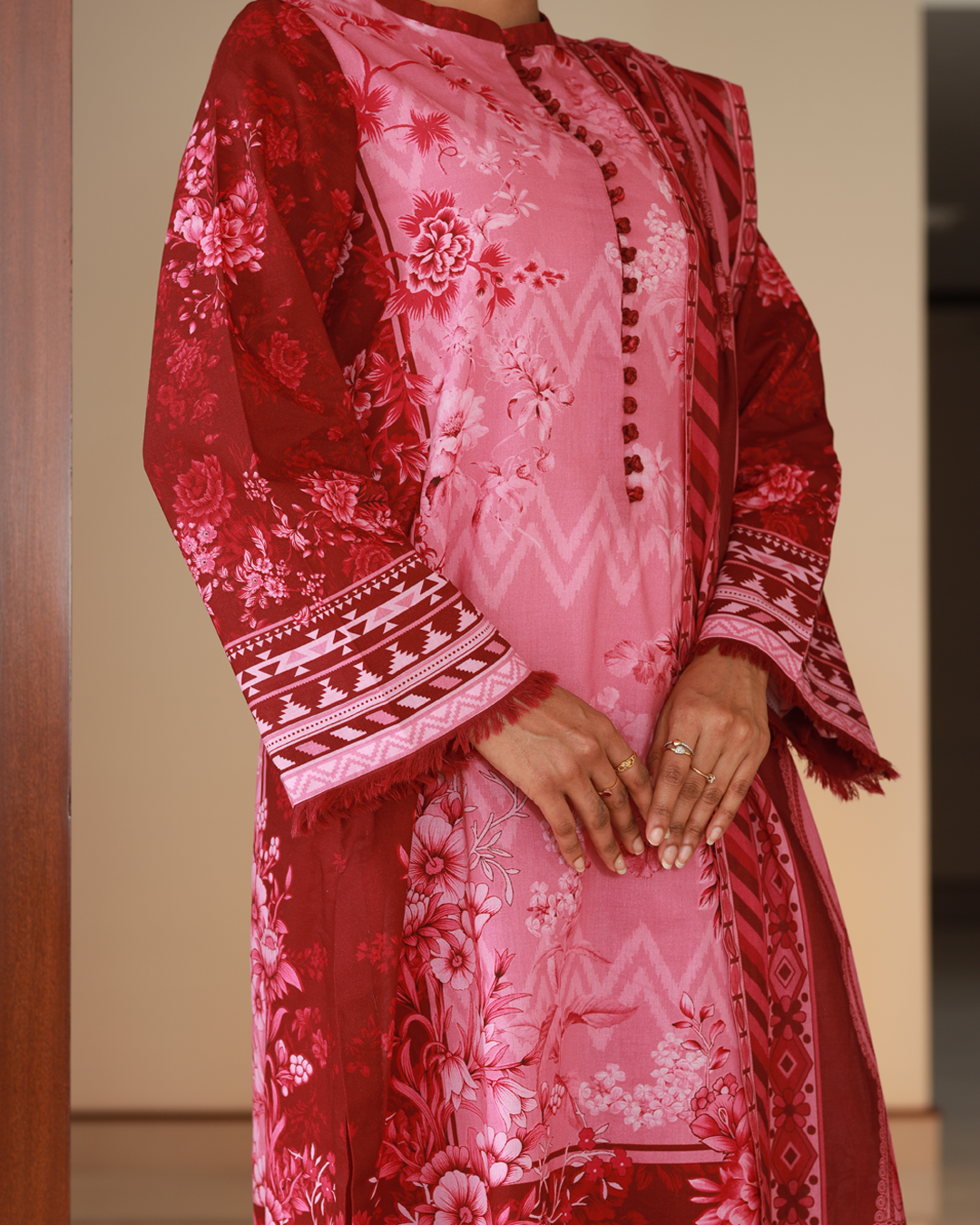 Flora Femme Lawn Digital Print Unstitched Suit Set