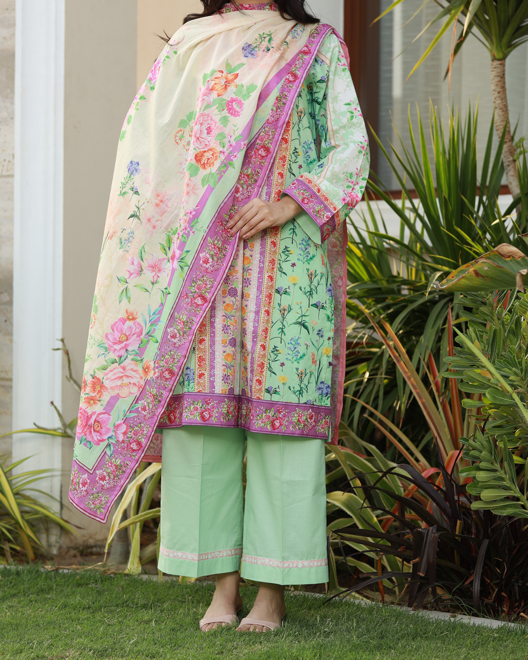 Colors of Confidence Lawn Digital Print Unstitched Suit Set