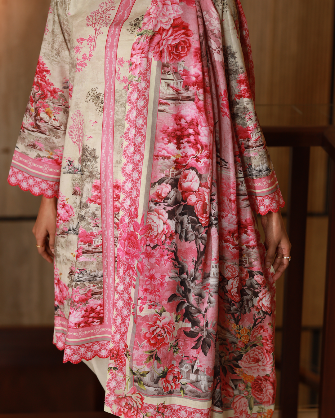 Rose And Water Lawn Digital Print 3 Piece Unstitched Suit