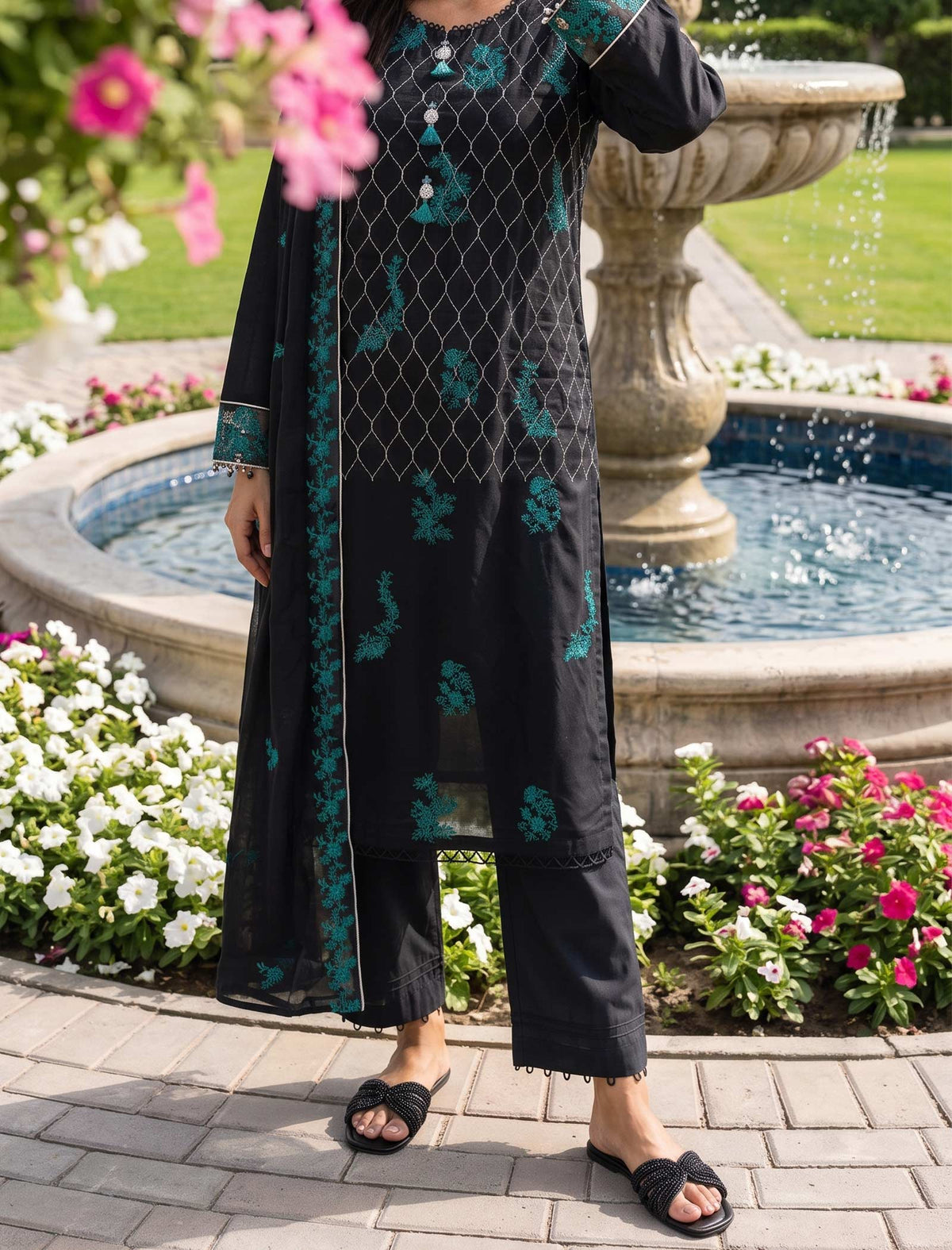 Peacock Noir 3 Piece Unstitched Embroidered Cotton Lawn