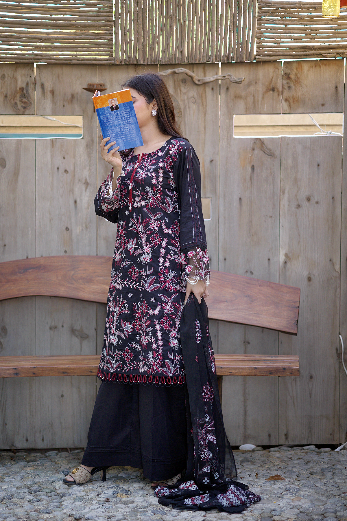 Embroidered Unstitched Lawn Cotton Suits - 3 Piece Suit Collection | Onyx Petal by Chamelistudio
