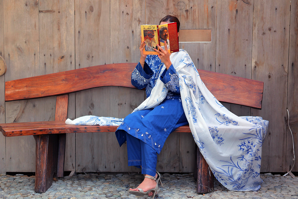 Blue Willow 3 Piece Unstitched Embroidered Cotton Lawn