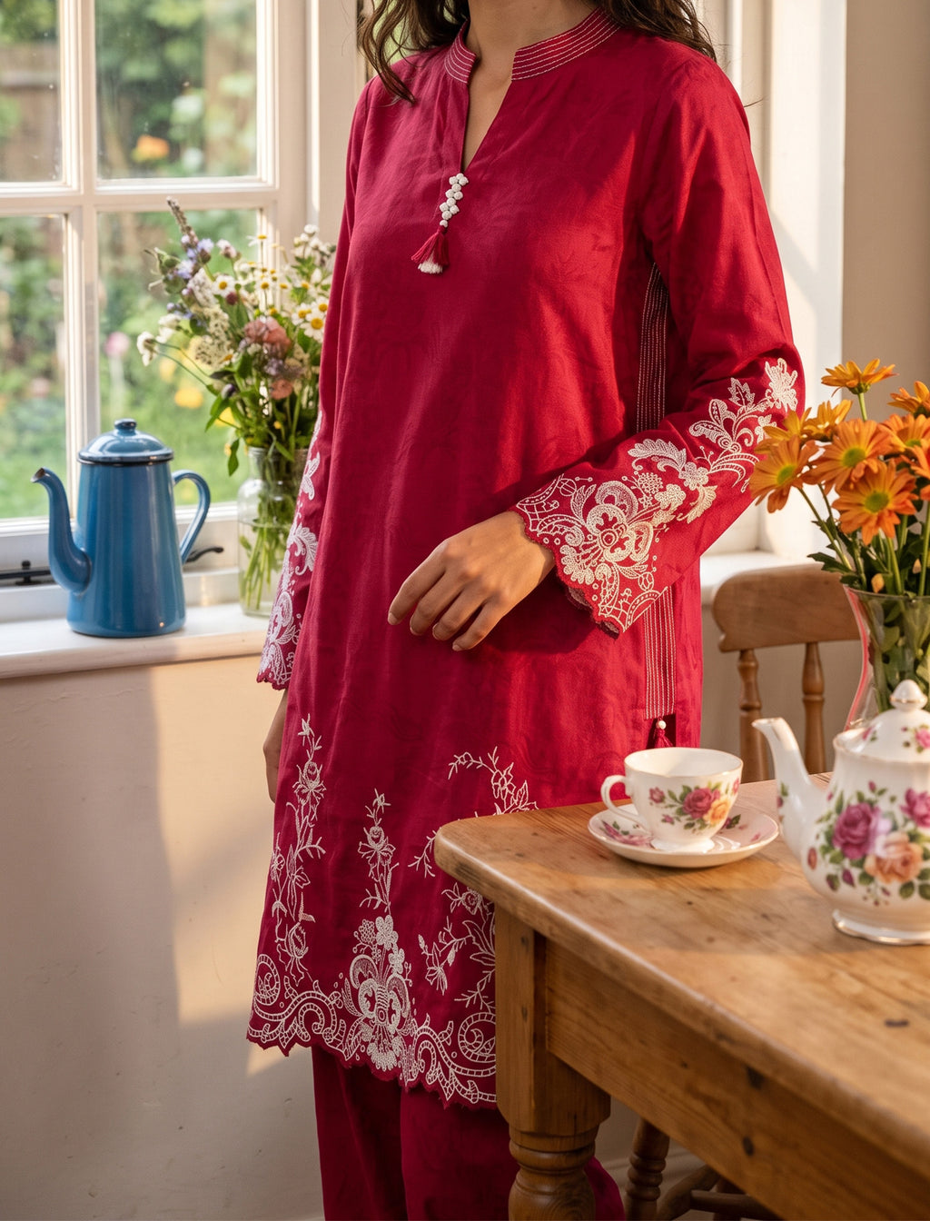 ROSETTE - 2 PIECE EMBROIDERED SUIT