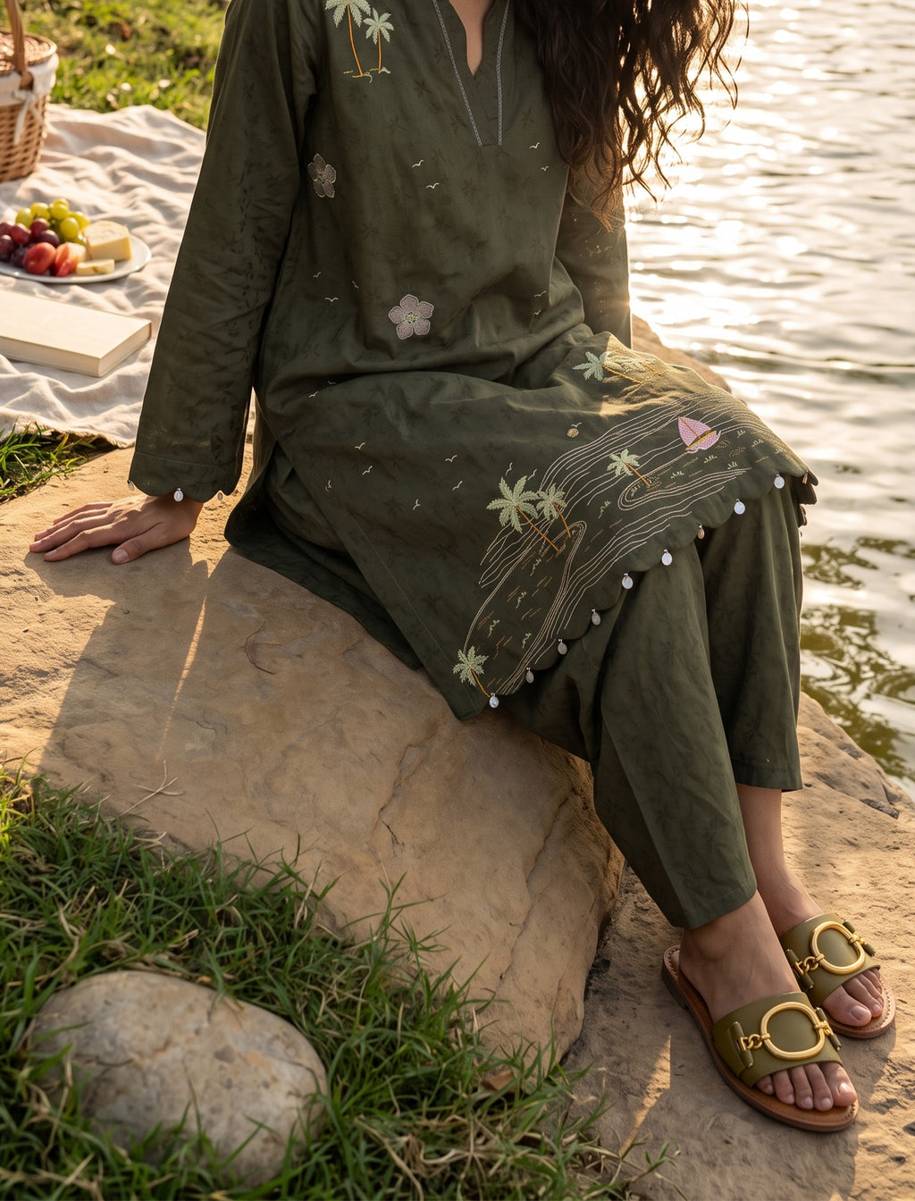 OLIVE DRAFT - 2 PIECE EMBROIDERED SUIT