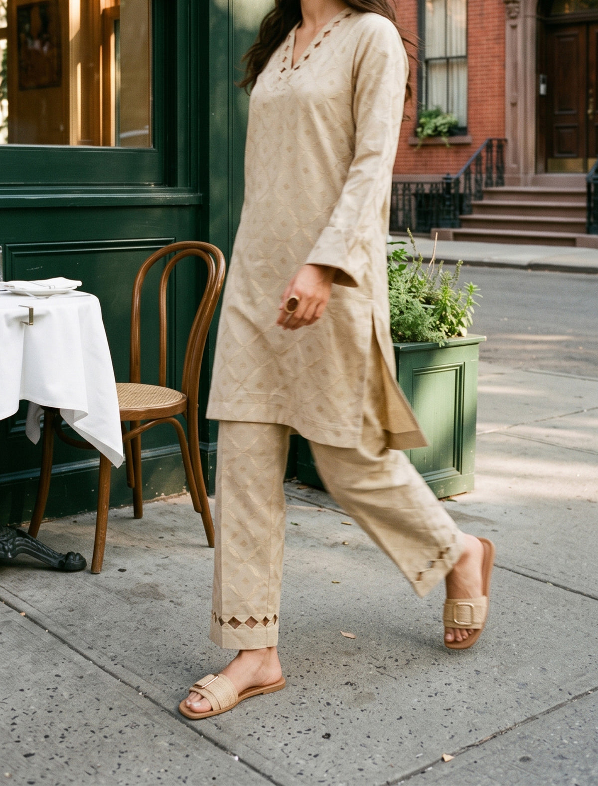 DESERT MUSE- SELF JACQUARD SOLIDS
