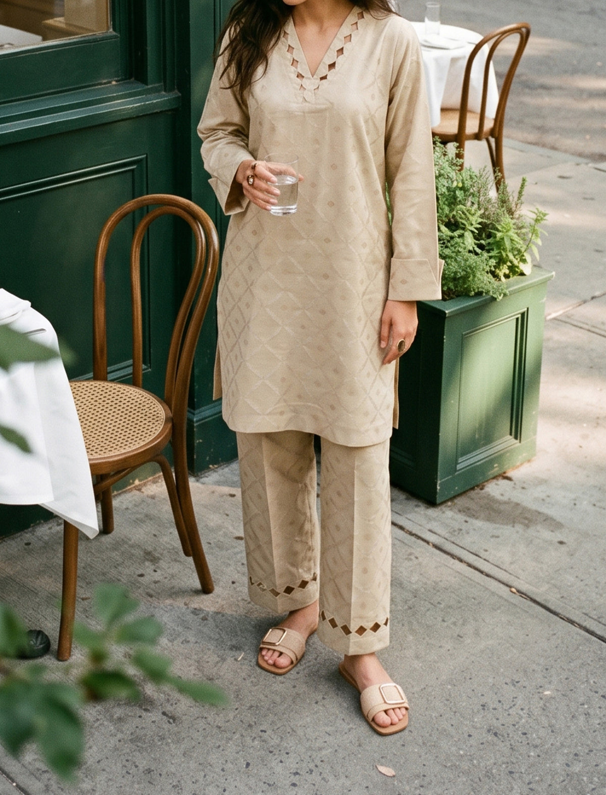 DESERT MUSE- SELF JACQUARD SOLIDS