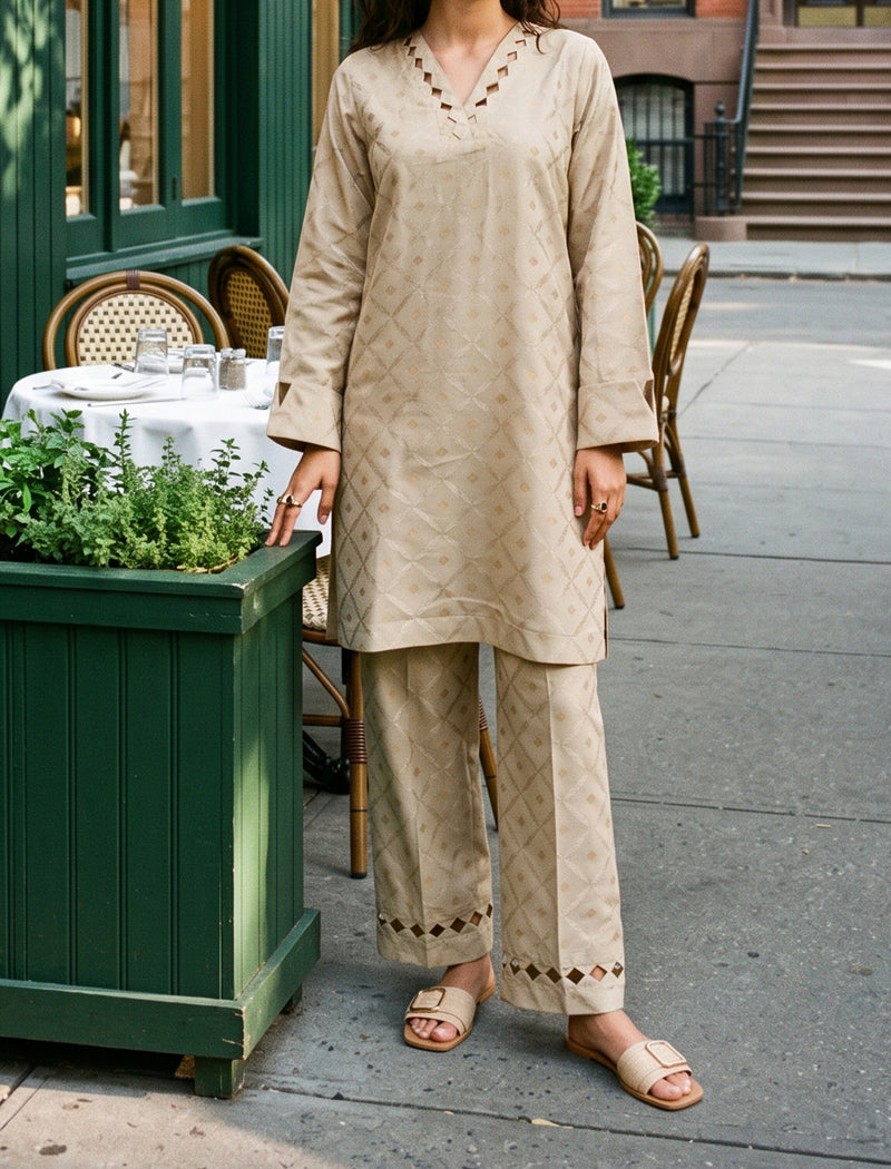 DESERT MUSE- SELF JACQUARD SOLIDS