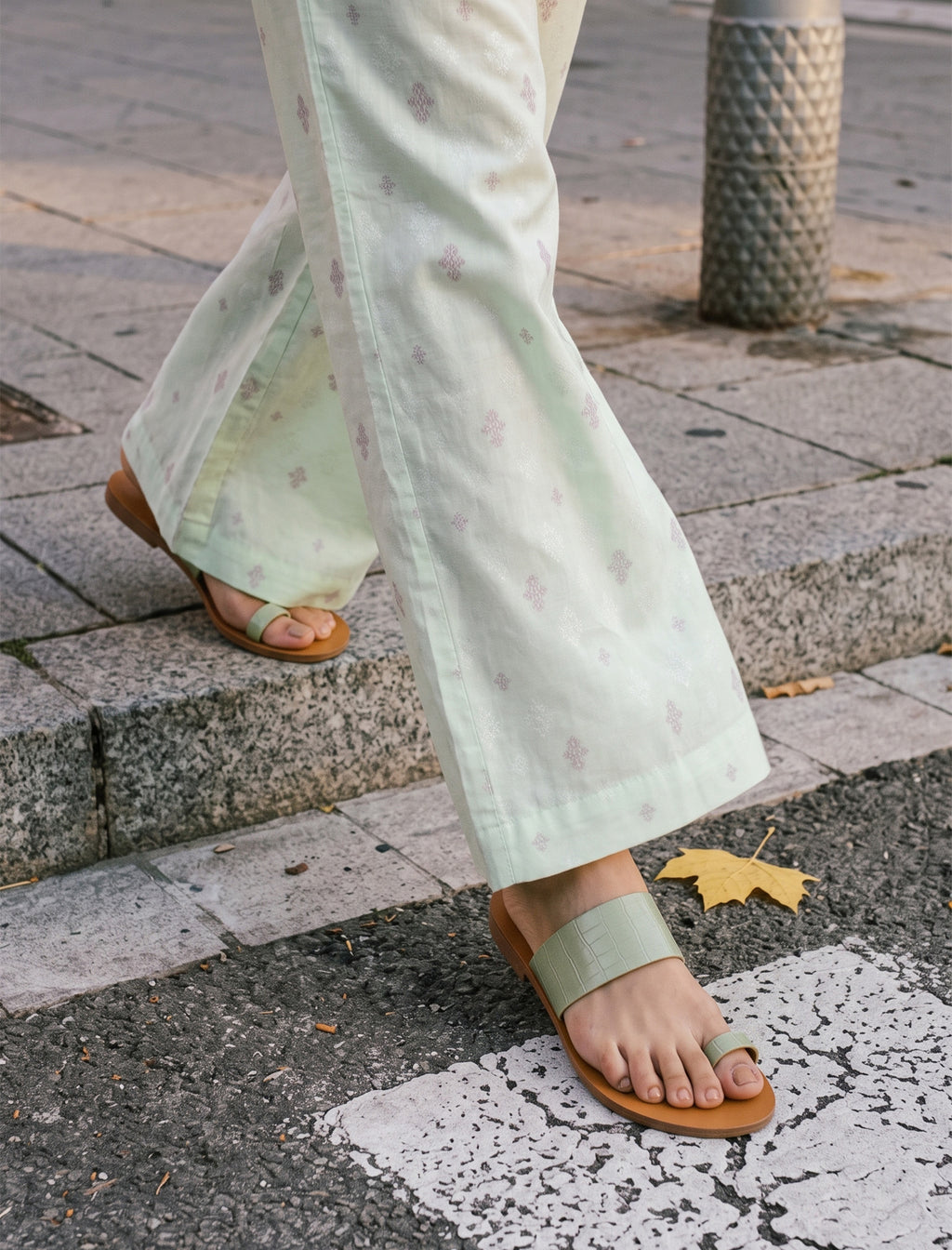 MINT WHISPER- SELF JACQUARD SOLIDS